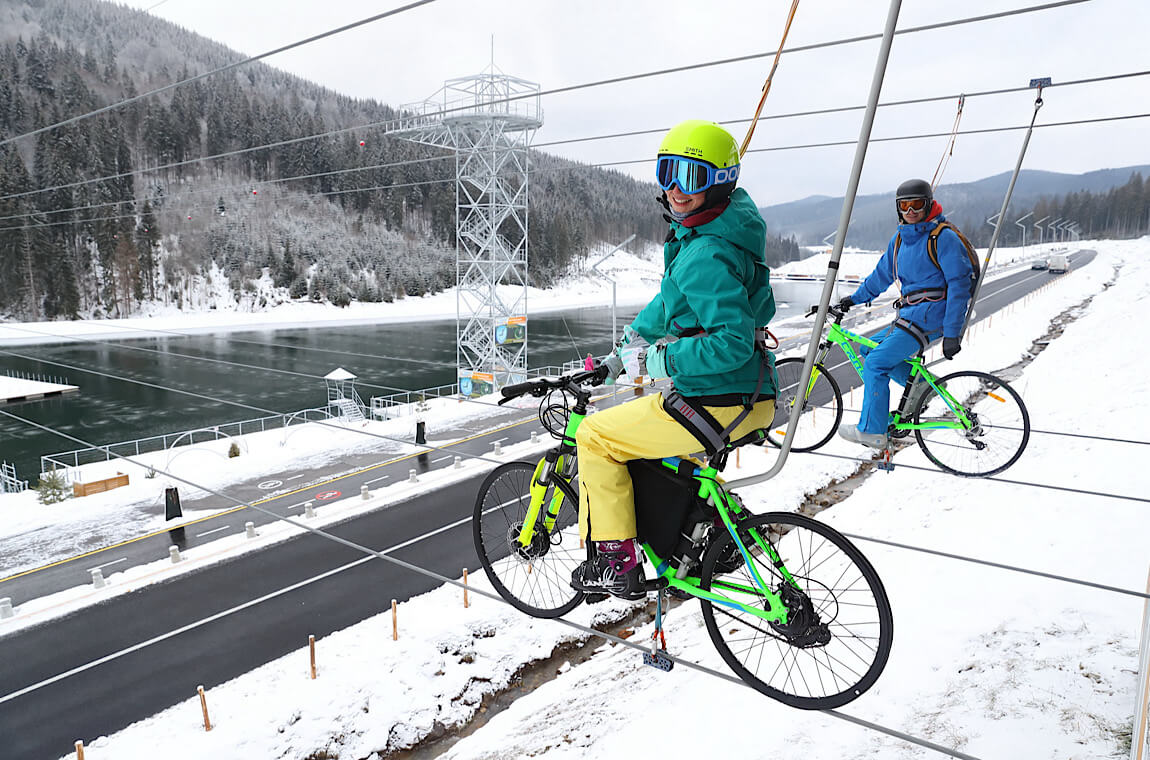 Зображення катання на велосипеді